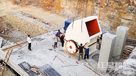 錘式破碎機生產(chǎn)線安裝現(xiàn)場