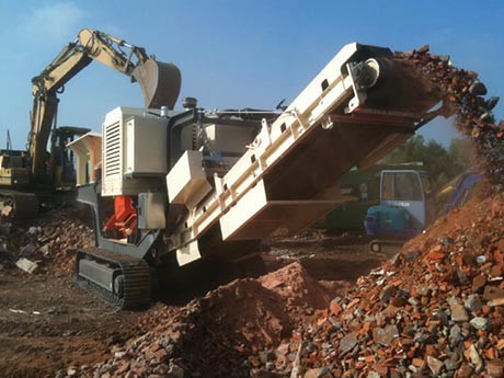 建筑垃圾粉碎能當沙子用嗎？有沒有建筑垃圾制沙生產(chǎn)線視頻？