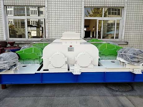 聽說小型對輥粉碎機(jī)可以制砂？對輥制砂工作視頻都有？