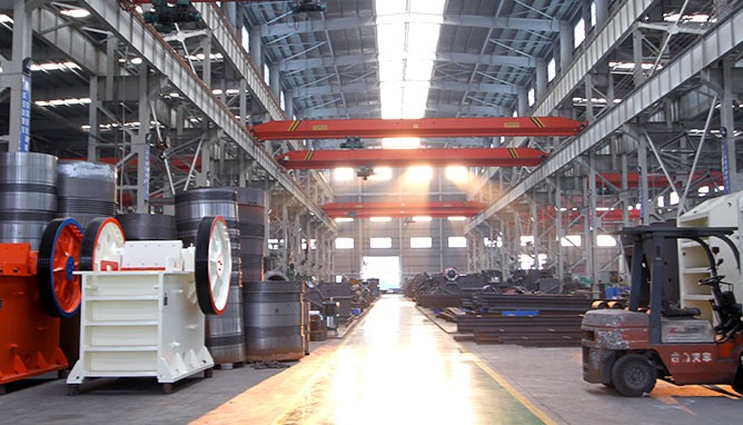 廢舊玻璃處理廠利潤(rùn)怎么樣？玻璃粉碎機(jī)多少錢一臺(tái)