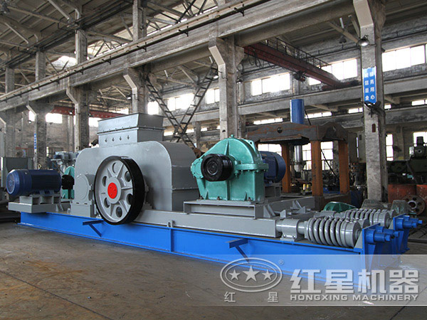 雙輥破碎機(jī)現(xiàn)場