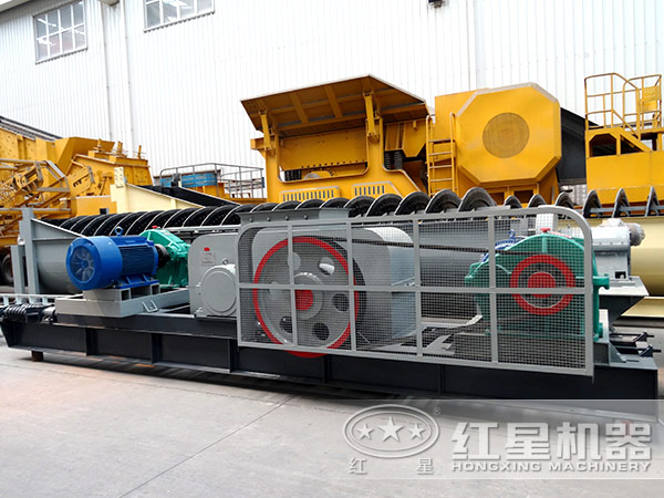 對輥破碎機(jī)廠區(qū)圖4