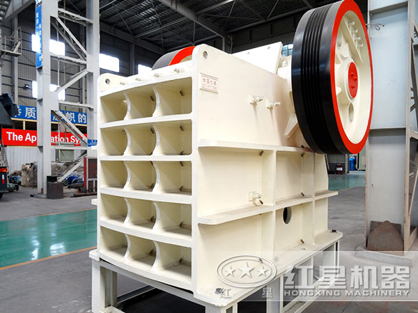 礦渣破碎機(jī)圖片