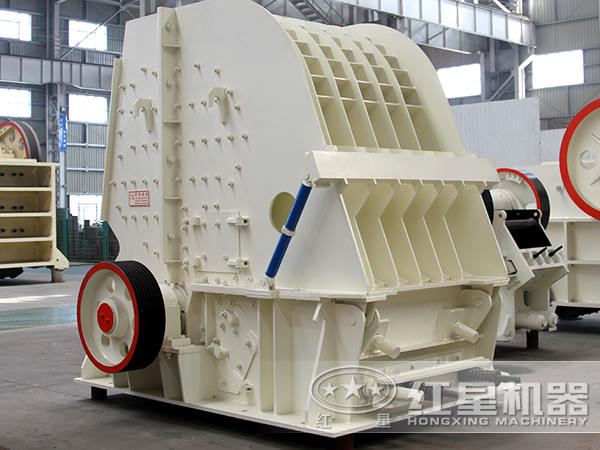 反擊式破碎機(jī)設(shè)備