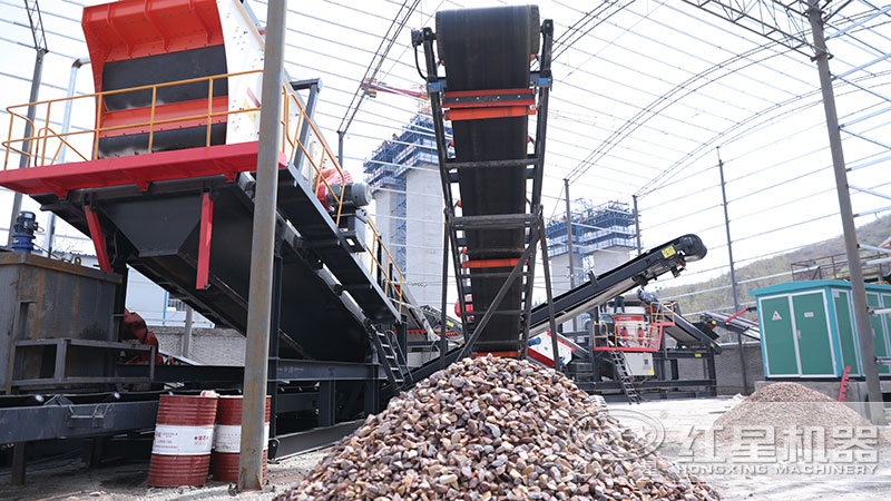 生產(chǎn)混凝土石子的碎石機(jī)設(shè)備有哪些？日產(chǎn)5000噸的價格多少