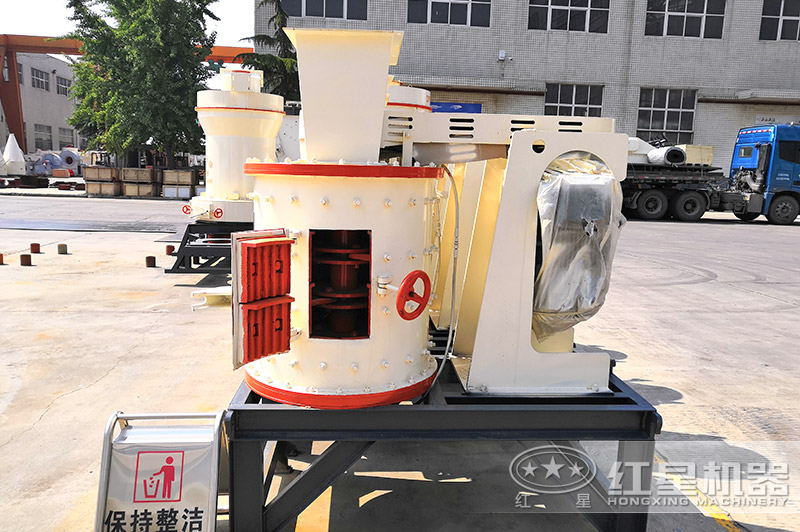 石料粉碎機(jī)，小型的一臺(tái)什么價(jià)格？附圖片以及現(xiàn)場(chǎng)