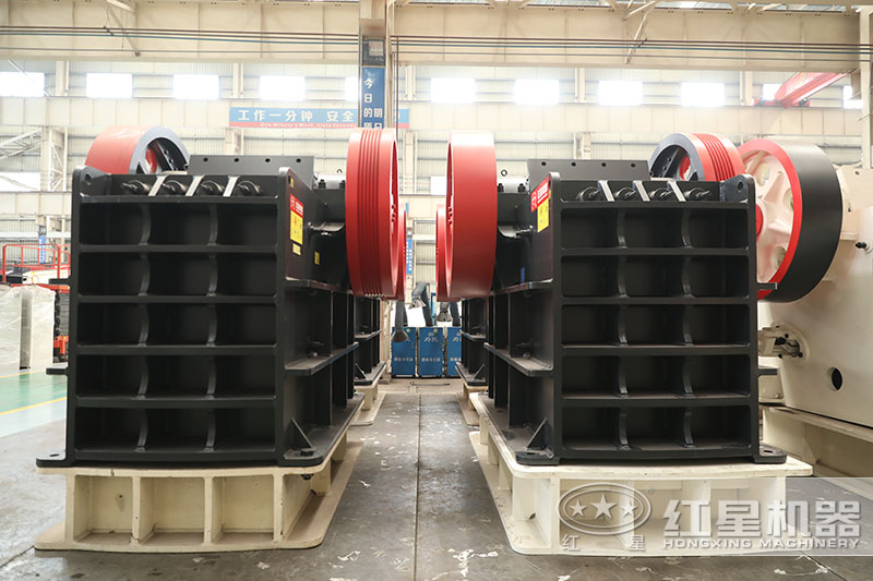 顎式破碎機(jī)粗碎設(shè)備，有CJ、PE、德版三大類型