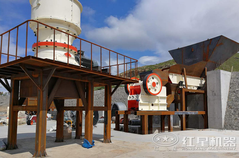 時產(chǎn)700噸破碎機多少錢一臺？附參數(shù)表