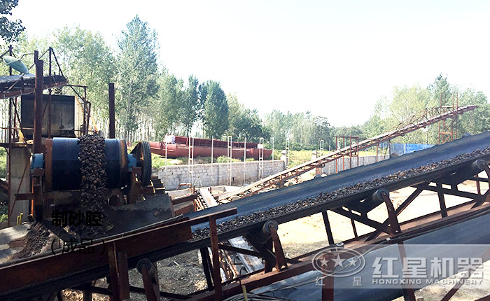 皮帶輸送機(jī)