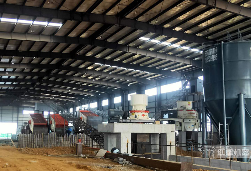 碎石加工設(shè)備一套生產(chǎn)線搭建現(xiàn)場