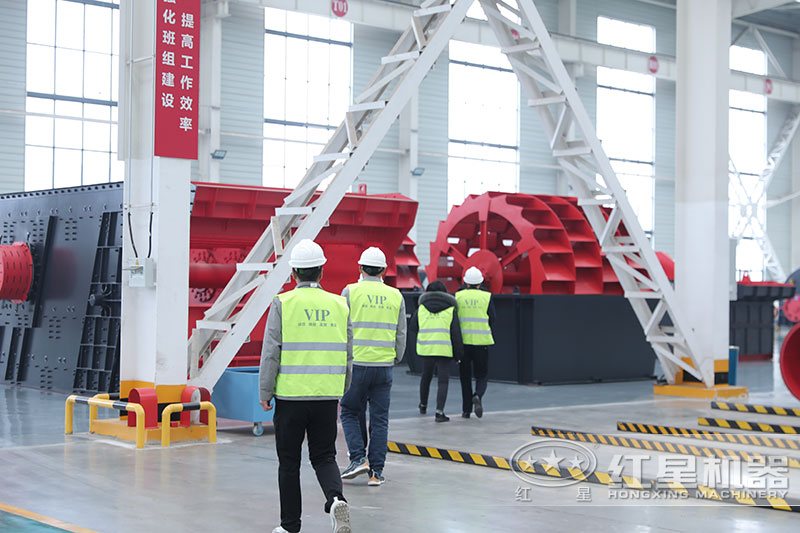紅星機(jī)器小型河沙洗沙機(jī)設(shè)備價(jià)格優(yōu)惠，客戶實(shí)地考察