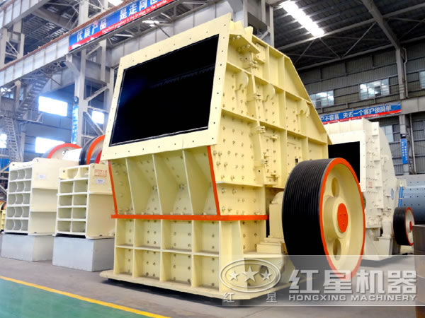 反擊式破石機(jī)實(shí)拍圖