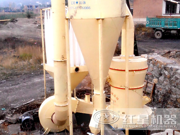 磨粉機(jī)生產(chǎn)現(xiàn)場