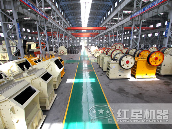 碎石機(jī)車間實(shí)拍