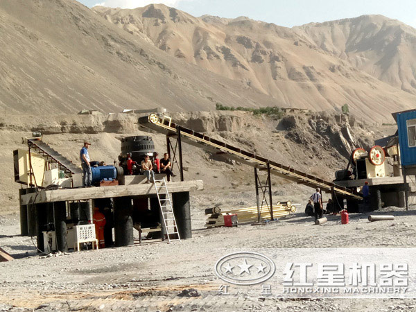 高嶺土破碎機加工現(xiàn)場