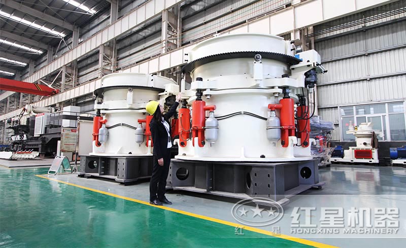 多缸液壓圓錐破碎機(jī)車間