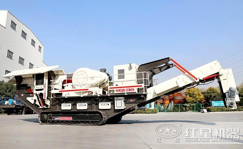 履帶式移動(dòng)碎石機(jī)現(xiàn)場(chǎng)演示