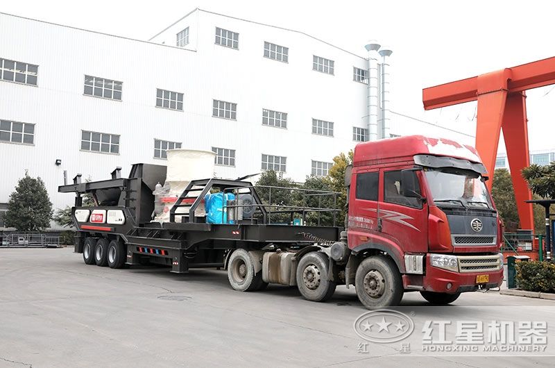 輪胎式移動圓錐破碎機發(fā)貨