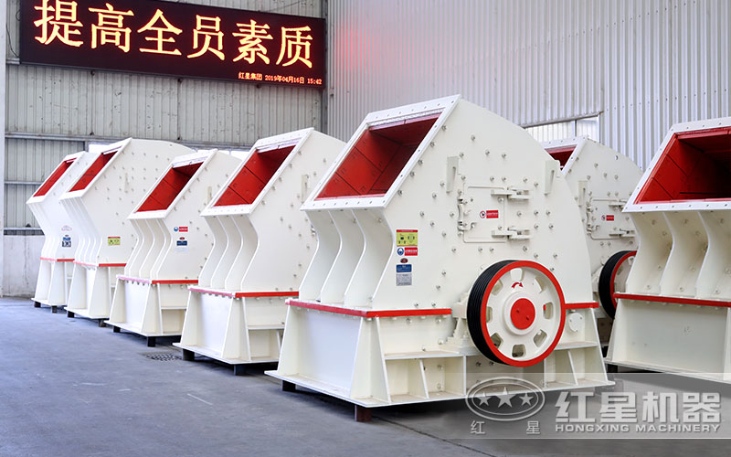 時產(chǎn)1000噸錘破一展車間風采