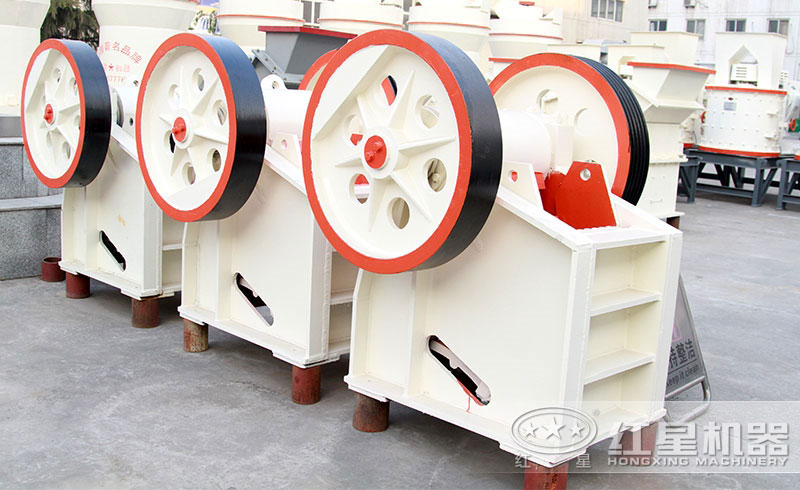 小型砂石粉碎機(jī)