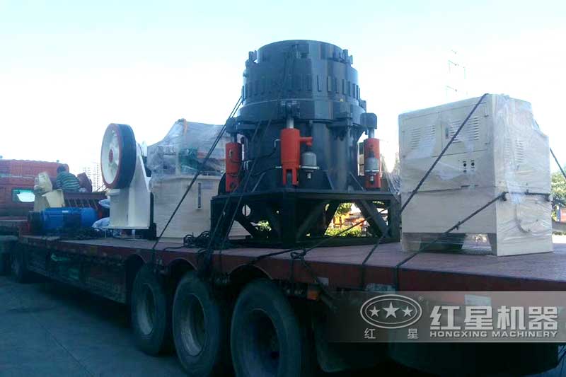復(fù)合型圓錐破碎機(jī)發(fā)貨