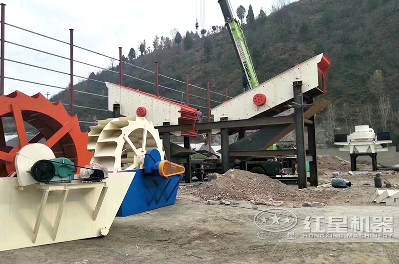 新建的制砂洗砂廠安裝現(xiàn)場