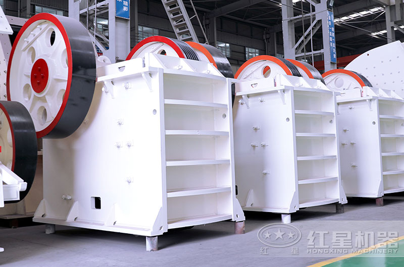 鄂破碎機設(shè)備實拍