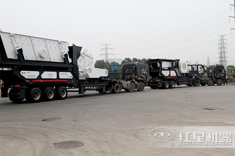 移動反擊式破碎機(jī)設(shè)備發(fā)貨
