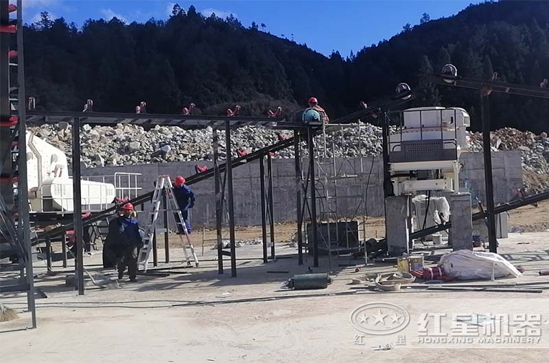 反擊破與制砂機(jī)現(xiàn)場(chǎng)