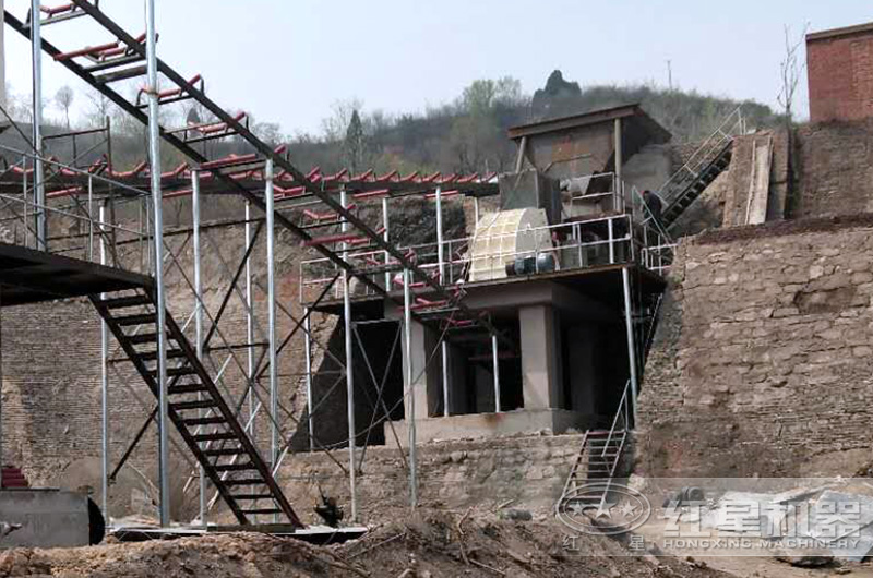 新鄉(xiāng)市破碎機(jī)現(xiàn)場實拍_盤點可選的大型破碎機(jī)