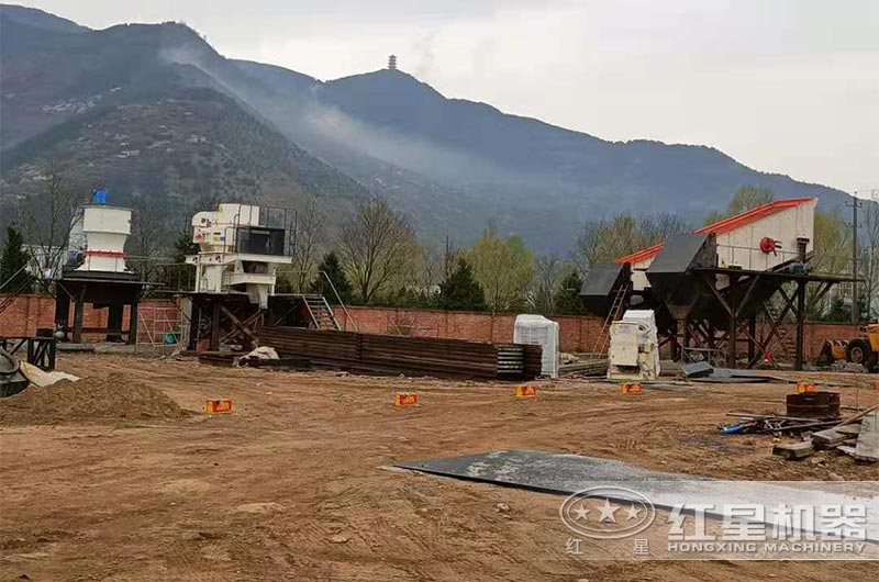 石頭變沙子生產(chǎn)線(xiàn)設(shè)備怎么配更好，專(zhuān)業(yè)設(shè)計(jì)團(tuán)隊(duì)為您支招