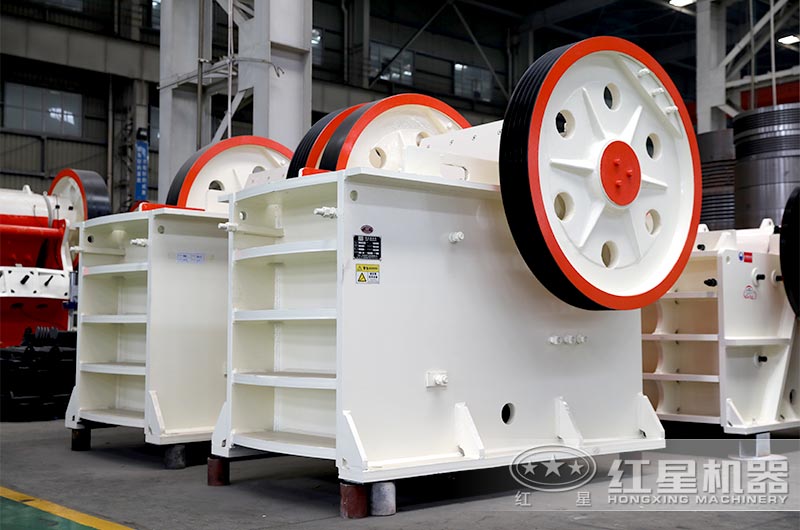 2021款小型250*400顎破碎機大體結(jié)構(gòu)不變