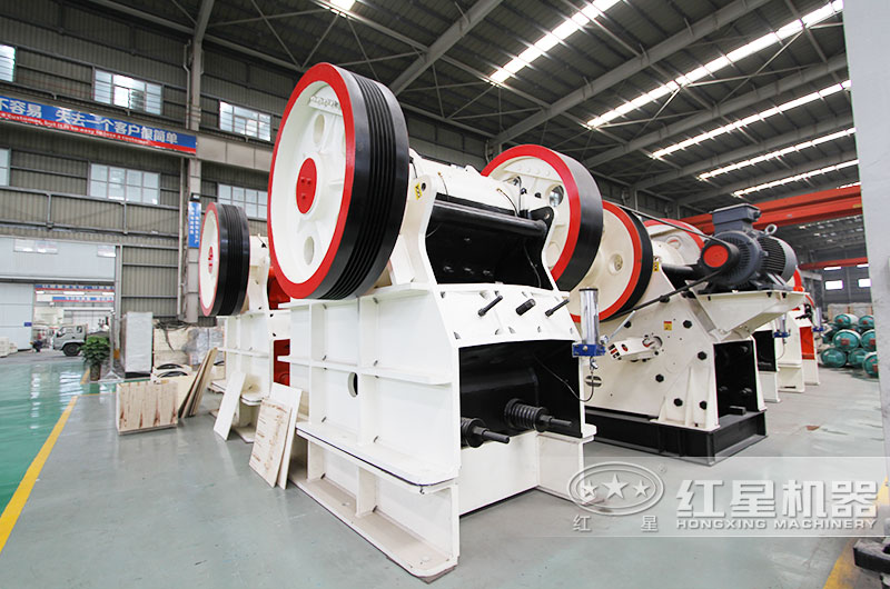 1200x1500鄂破機(jī)產(chǎn)量多少？多少錢一臺(tái)？