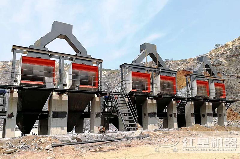 大型石料生產線配備多臺篩分機，提高成品質量