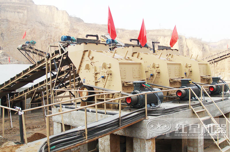 反擊式破碎機(jī)適合破碎中、軟性物料