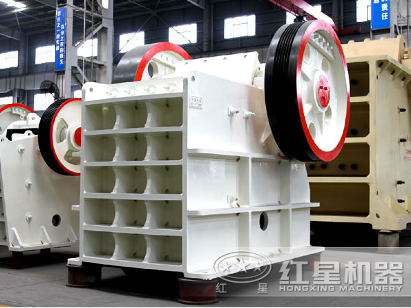 輝綠巖顎式破碎機(jī)