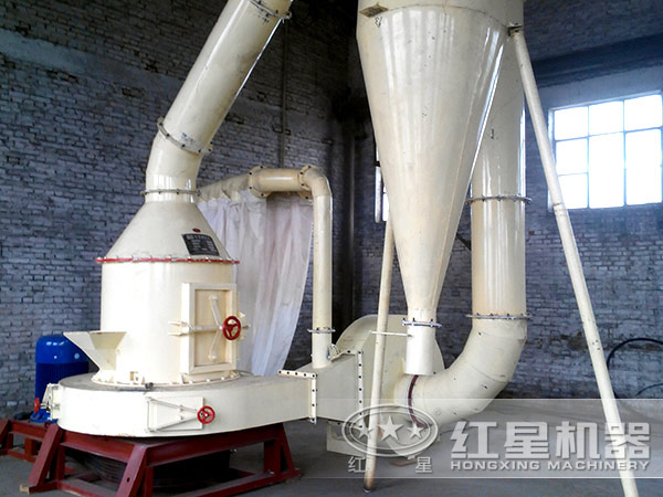 雷蒙磨粉機現(xiàn)場圖