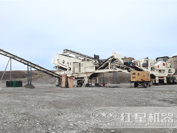 移動(dòng)破碎站現(xiàn)場(chǎng)圖